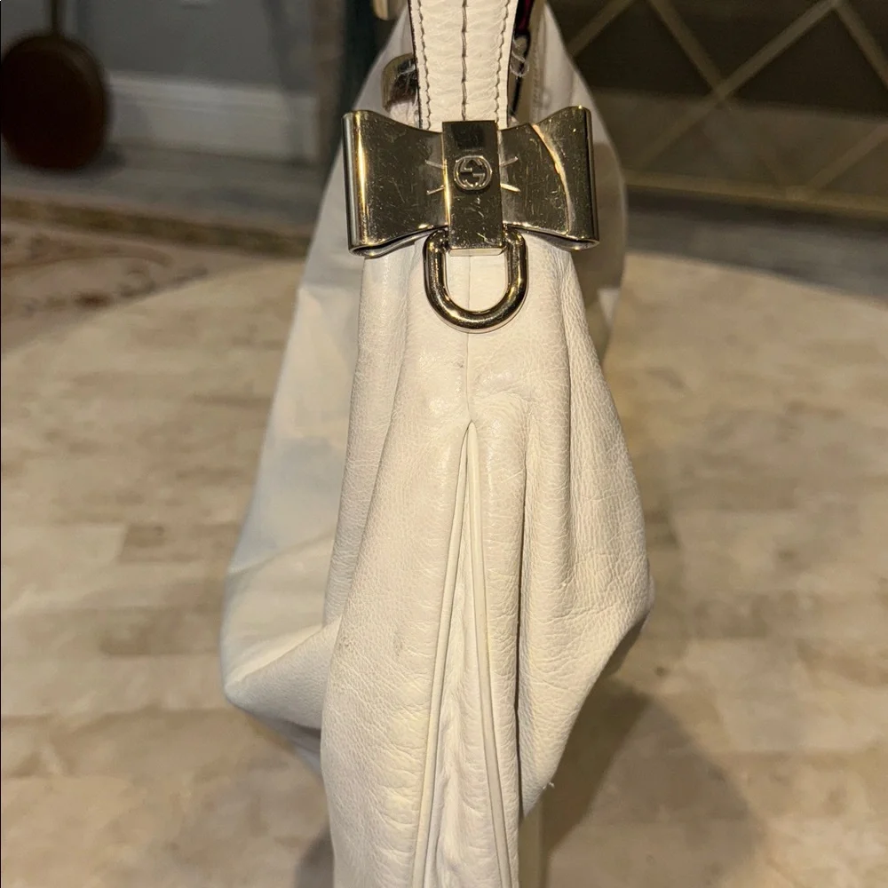 Gucci Cream Hysteria Duchessa Leather Hobo Bag - Picture 3 of 11